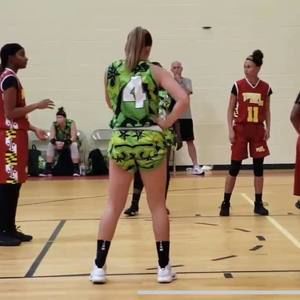 Meet your Posher, Natalie